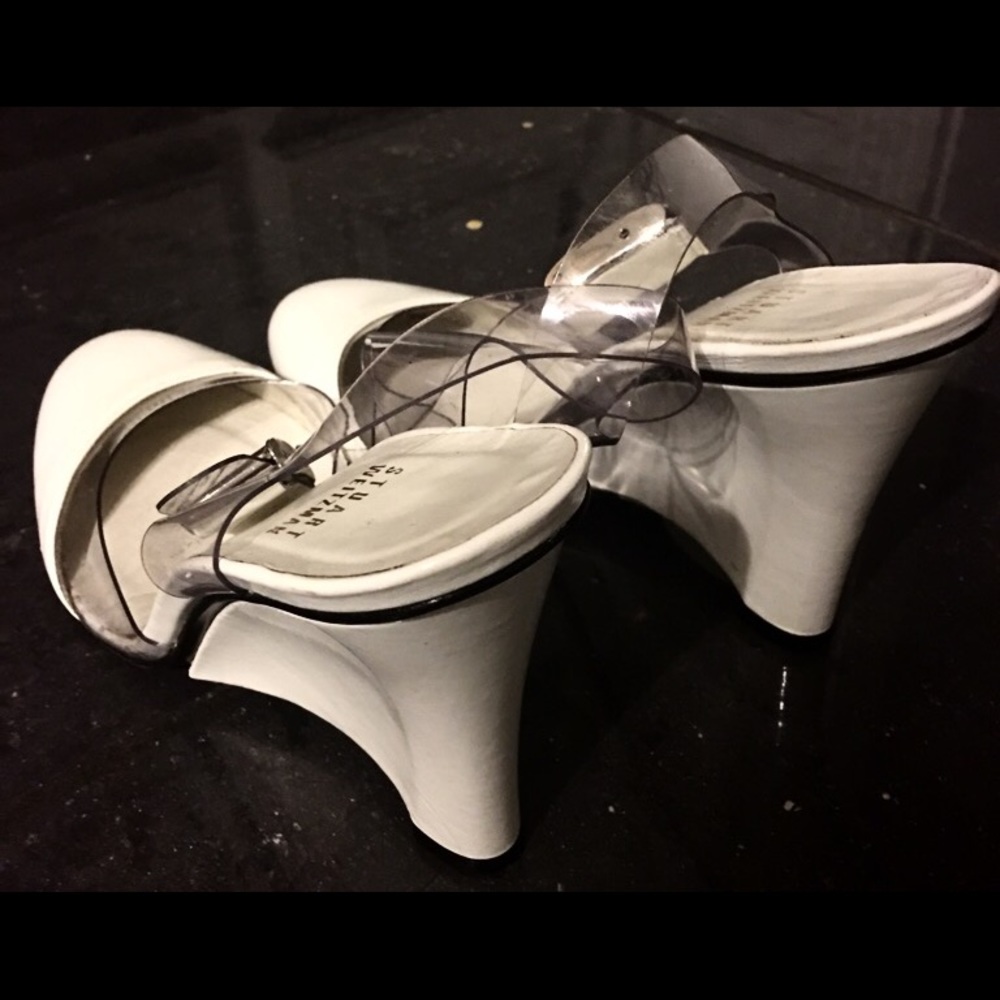 Stuart Weitzman - Picture 5 of 5